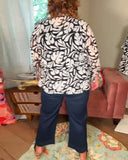 Loose and Comfortable Leaf-Patterned Blouse