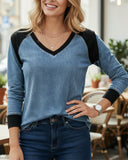 Long-Sleeved V-Neck Contrasting Color Pullover Sweater