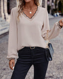 Scallop Trim V-neck Lantern Sleeve Blouse