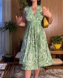 Sleeveless V-neck Waist-cinching Floral Printed Green Midi Dress